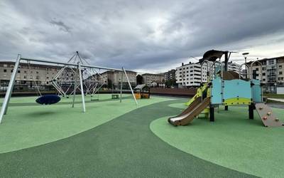 [ARGAZKI GALERIA]: Plaza berria zabaldu dute San Fauston: 'Independentzia Plaza'