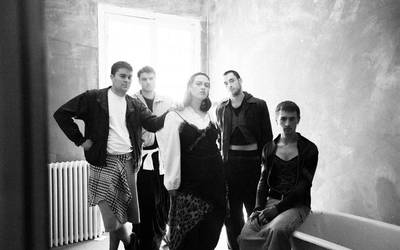 Malko taldeak 'Biszerala' abestiaren bideoklipa argitaratu du disko berriaren aurrerapen gisa