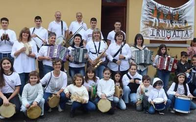 [ARGAZKIAK] Giro polita izan da Goizuetako Gaztetxearen Egunean