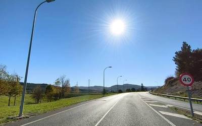 Amurrioko Udalak Sagarribai kalean lapurtutako kable elektrikoak birjarri ditu