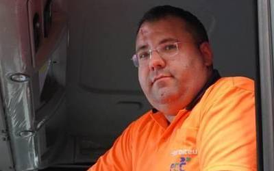 Aitor Zubiaurre: "Arazorik ez badago, kamioiak berak jasotzen ditu edukiontziak"