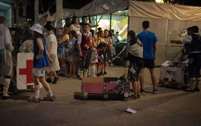 Txosna Batzordera batzeko deia egin dute, jai herrikoiak bizirik mantentzeko