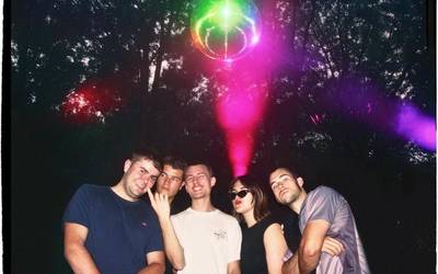 Danbakaren sari nagusia Malkoren kantu berrien bilduma sendo bihurtuta