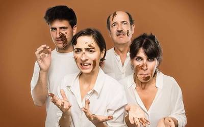 Asteazkenean jarriko dituzte salgai 'Kaka' antzezlanerako sarrerak