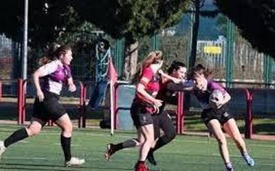 ARTko neskek estropezu egin dute etxean