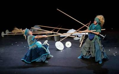 40 urtez, ikasleei antzerkia gerturatzen