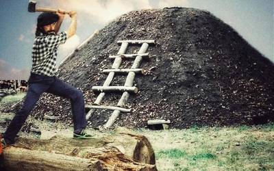 'Txondor plaza' antzezlana prestatzen ari da Txetxu Collado aizaroztarra