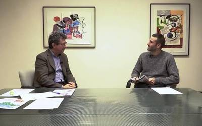 "Militantzia puntu bat egon behar da, bestela erosoagoa da erdaraz aritzea"