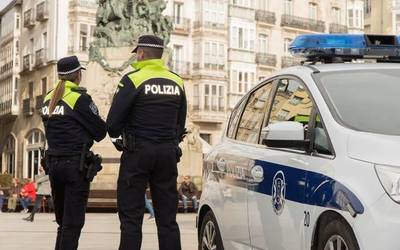 Gasteizko udaltzainen harrokeria eta agintekeria