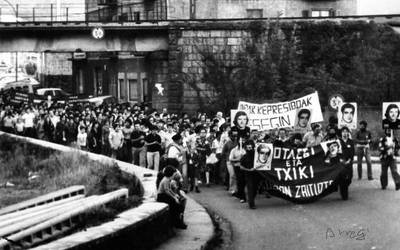 Azken tiroen oihartzunak