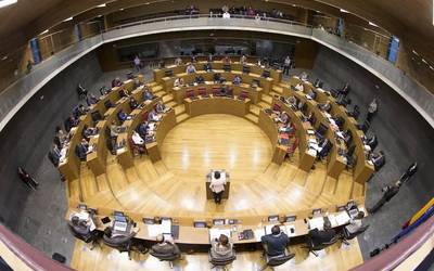 Parlamentuko atzoko kontuak eta asteburukoak gaur hizpide