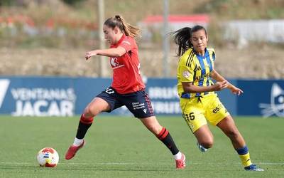 Olatu gainean jarraitzen du