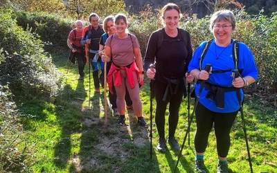 [ARGAZKIAK] Umore Ona Elkarteko Atalen Egunaren biharamunean mendi irteera