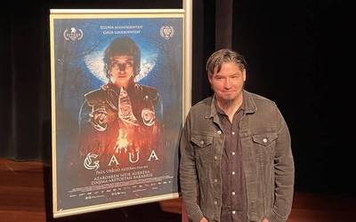 Paul Urkijo Altsasun, Iratxe Reparazen Durangoko Azokaren spota eta Nafarroako Bertsolari Txapelketaren finala osatu da