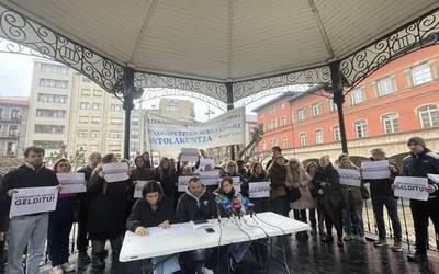 "Etxegabetze horiek ez ziren inolaz ere gertatu behar"