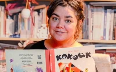 "Digitala teknika bat gehiago da niretzat, eskuz marrazteagaz bateragarria"