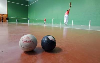 Oizek eta Erratzuk jokatuko dute Nafarroako XXVI. Paxaka txapelketako finala igandean