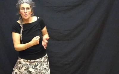 Azaroaren 25aren harira ipuin kontalaria izanen dute ortziralean Narbarten