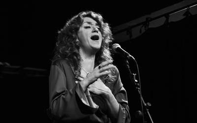 Bizitza darien jotak kantatu zituen Carmen Paris jotera handiak