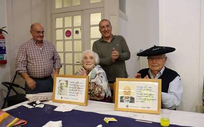 Gustura eta asebeteta 80 urtetik gorakoen omenaldian