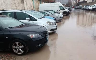 Aparkalekuaren arazoari irtenbidea emateko auzo-koordinakundeak osoko bilkurara eramango ditu bere aldarrikapenak