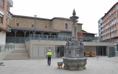 Azoka Plazako bi postu berriak lehen sektorearentzat erreserbatuko ditu Udalak