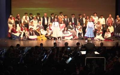 Izaskun Murgia Elkarte Lirikoaren 25. urteurrena borobiltzeko zarzuela emanaldia