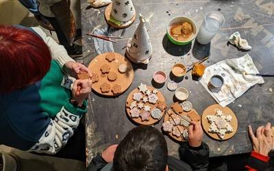 Buztingintzan murgildu dira, familian