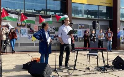 [ARGAZKI GALERIA]: Kulturgintzako eragileen etenaldi jendetsua Palestinako genozidioaren kontra