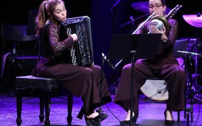 Albistegia: 2025-12-09