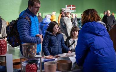 Santa Luzia azokak hartuko du bihar herriko plaza Orozkon