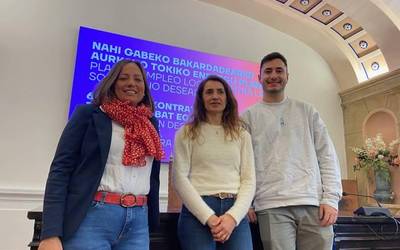 Durangoko sei herritar gura bako bakardadean dauden herrikideei laguntzen hasiko dira urtarrilean