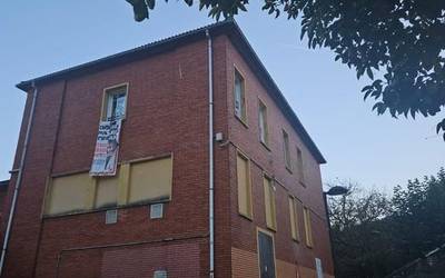 Bihar zabalduko dute Aramaioko RK gaztetxea