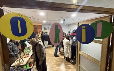 Albistegia: 2025-12-15