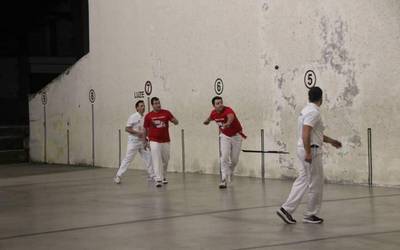 Amaitu da Basaburuko eta Imozko pilota goxoko txapelketa