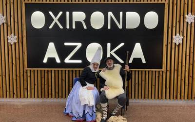 Mari Domingi eta Olentzero Bergarako azokara jaitsiko dira abenduaren 17an,  gutunak jasotzeko