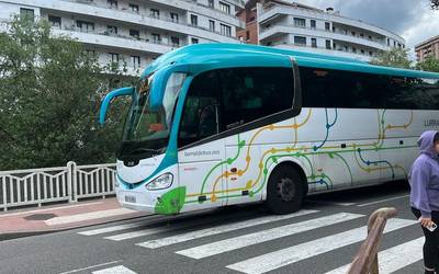 Autobus zerbitzu berezia santamasetan, Gabon gauean eta Urtezahar gauean