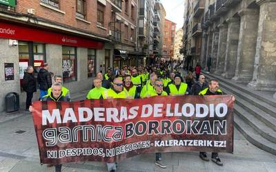 Maderas de Llodioko langileek 90 egun bete dituzte greban