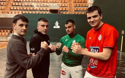 Asier del Campok Arabako txapelketako finala jokatuko du zapatuan, Aitor Markaidarekin batera