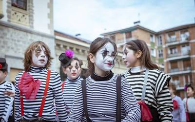 Amaurre Ikastetxeak bi musikal taularatuko ditu Gabonetako atarian, gaur eta astelehenean