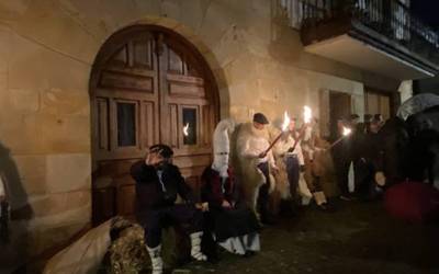 Ongi etorri Olentzero eta Mari Domingi!