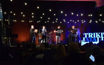 Trikitizaleak bildu ditu Aiak