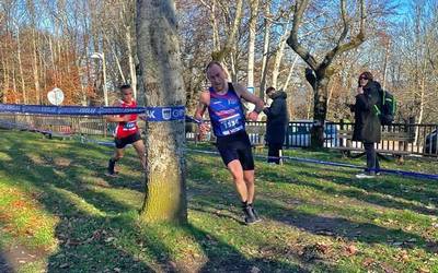 Iñigo Larizek hirugarren postua lortu du Bolunburu Krosean