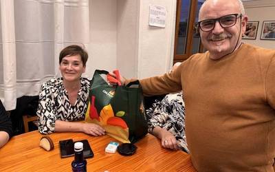 Erretiratuen elkartea topera Gabonetako otarren zozketaren eta txistor pintxoen bueltan