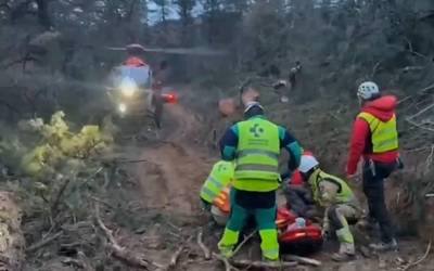 Helikopteroz eraman behar izan zuten atzo Amurrion istripua izan zuen langilea