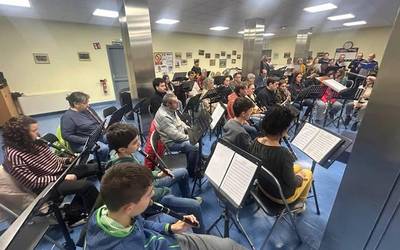 Dena prest abenduaren 28an Plateruenan eskainiko den Gabonetako Txistu Kontzerturako