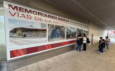 Argazki erakusketa jarri du ETSk Ermuko tren-geltokian