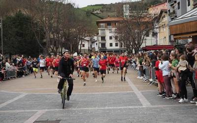 Saltaka amaituko dute urtea bihar hainbat zumaiarrek