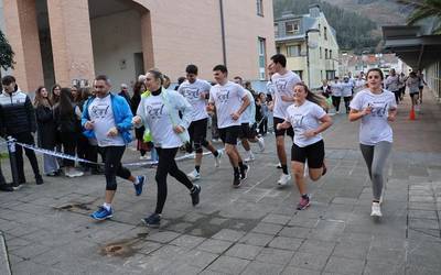 Dena prest dute Mendaron biharko San Silbestre herri lasterketarako