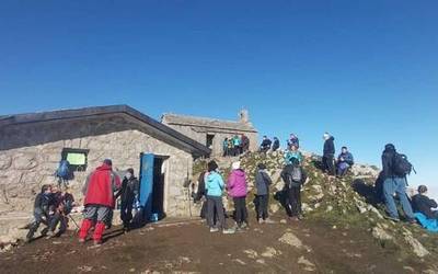 Palestinaren alde hartu dute txokolatea Aizkorrin